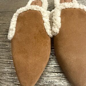 Splendid Pointed Toe Caramel Fur Mule
